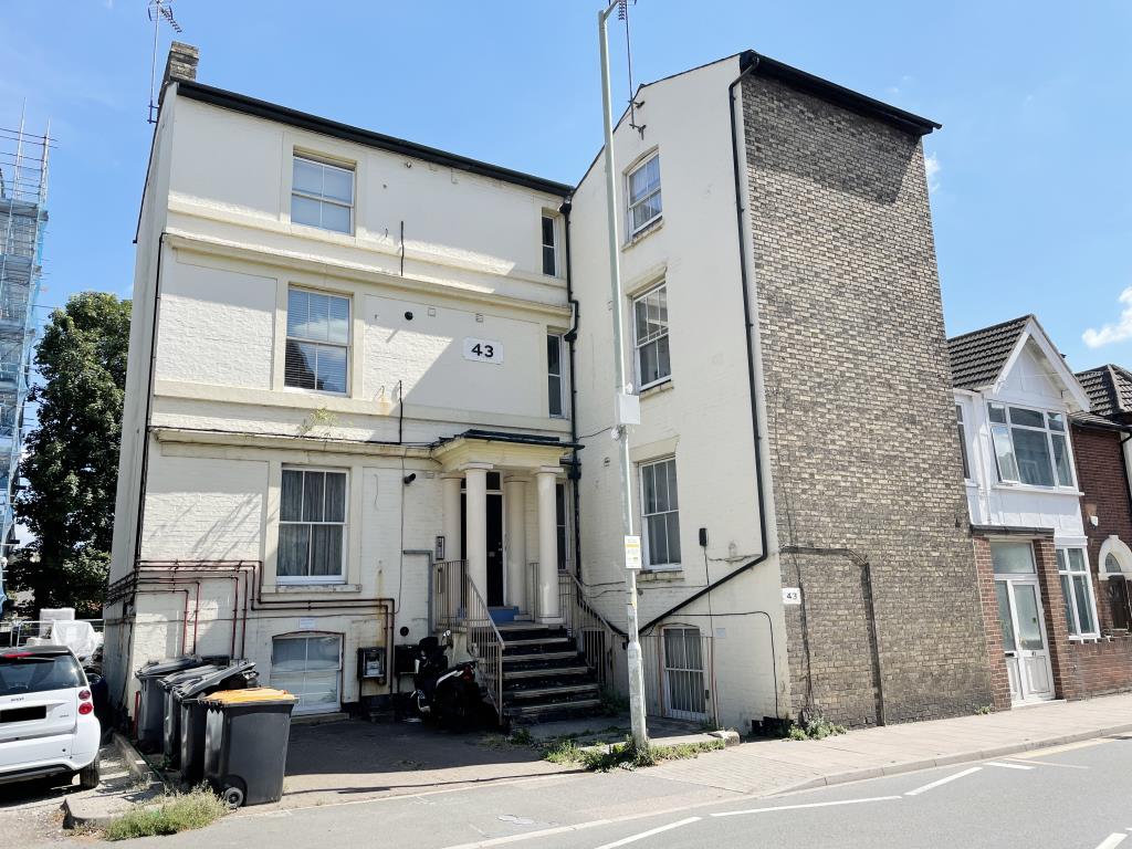 Lot: 92 - FREEHOLD GROUND RENT INVESTMENT OF EIGHT FLATS - 