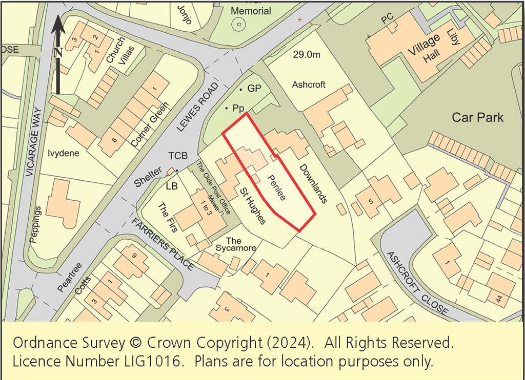 Lot: 99 - HOUSE ARRANGED AS TWO FLATS WITH LARGE GARDENS -