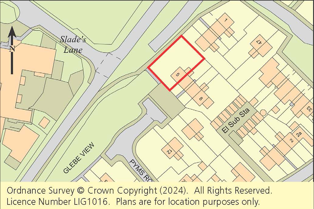 Lot: 116 - END-TERRACE HOUSE WITH DEVELOPMENT POTENTIAL -