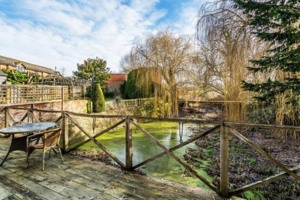 Lot: 44 - FORMER WATER MILL CURRENTLY USED AS OPEN PLAN OFFICE WITH PLANNING FOR RESIDENTIAL CONVERSION - Lake with terrace