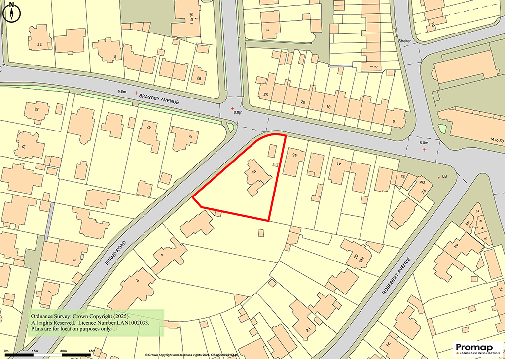 Lot: 62 - SUBSTANTIAL DETACHED PROPERTY AND LAND WITH POTENTIAL - 