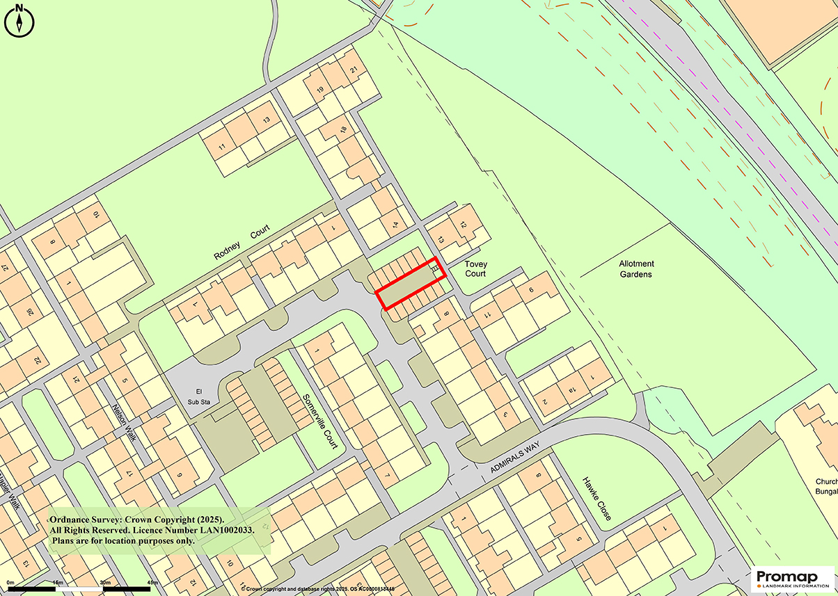 Lot: 21 - FREEHOLD FORECOURT GIVING ACCESS TO GARAGES -