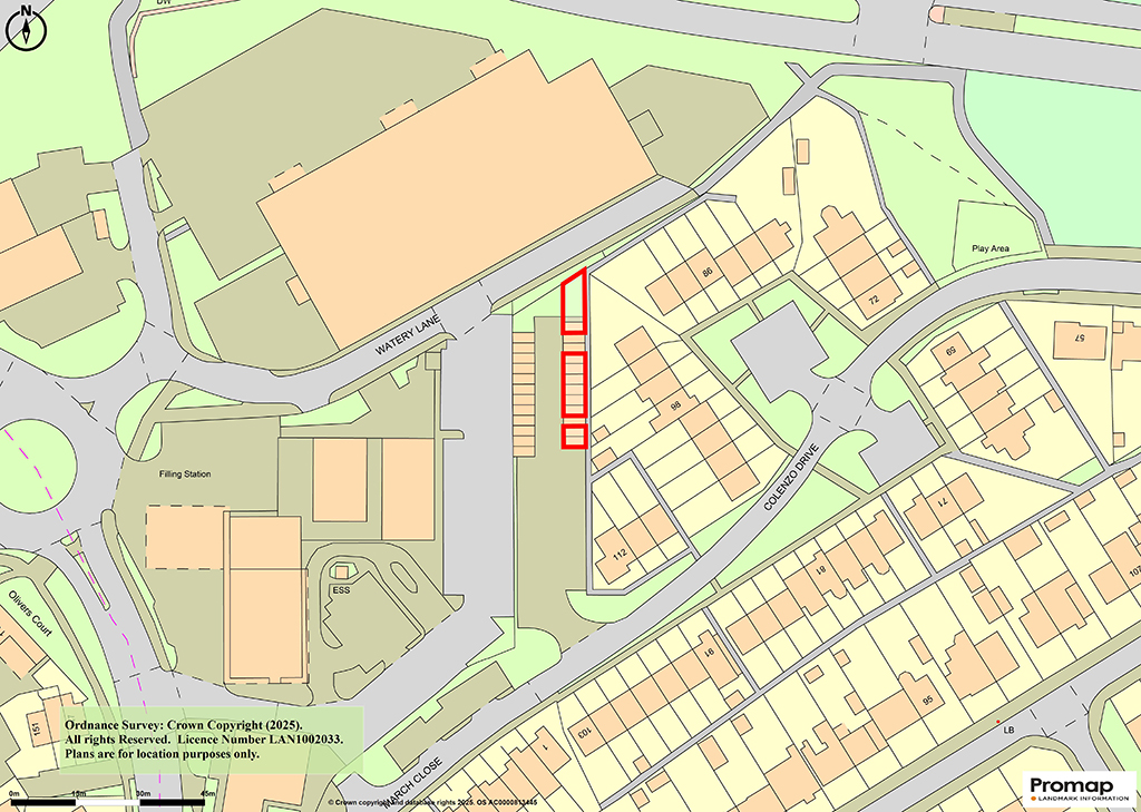 Lot: 25 - LAND WITH NINE GARAGES IN A LARGER BLOCK -