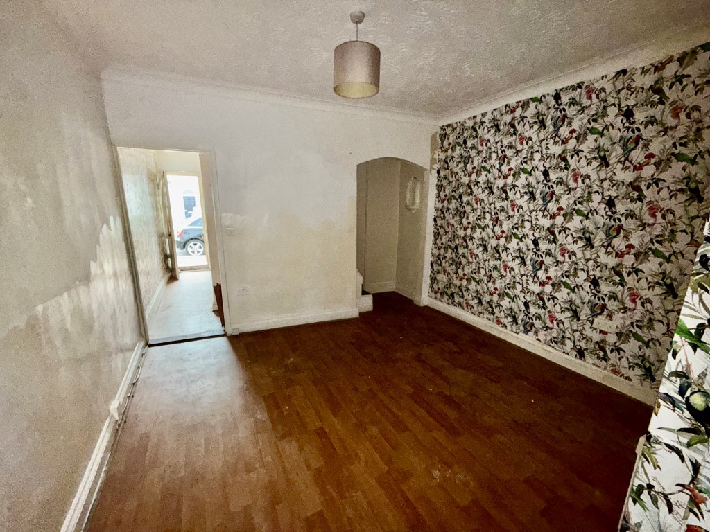 12 Shakespeare Road, Gillingham, Kent, ME7 5QL