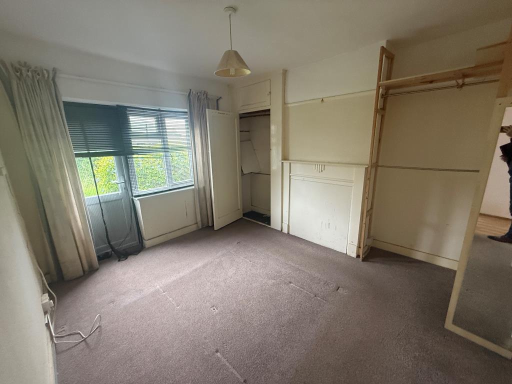 Lot: 91 - SEMI-DETACHED BUNGALOW FOR REFURBISHMENT - Bedroom 1