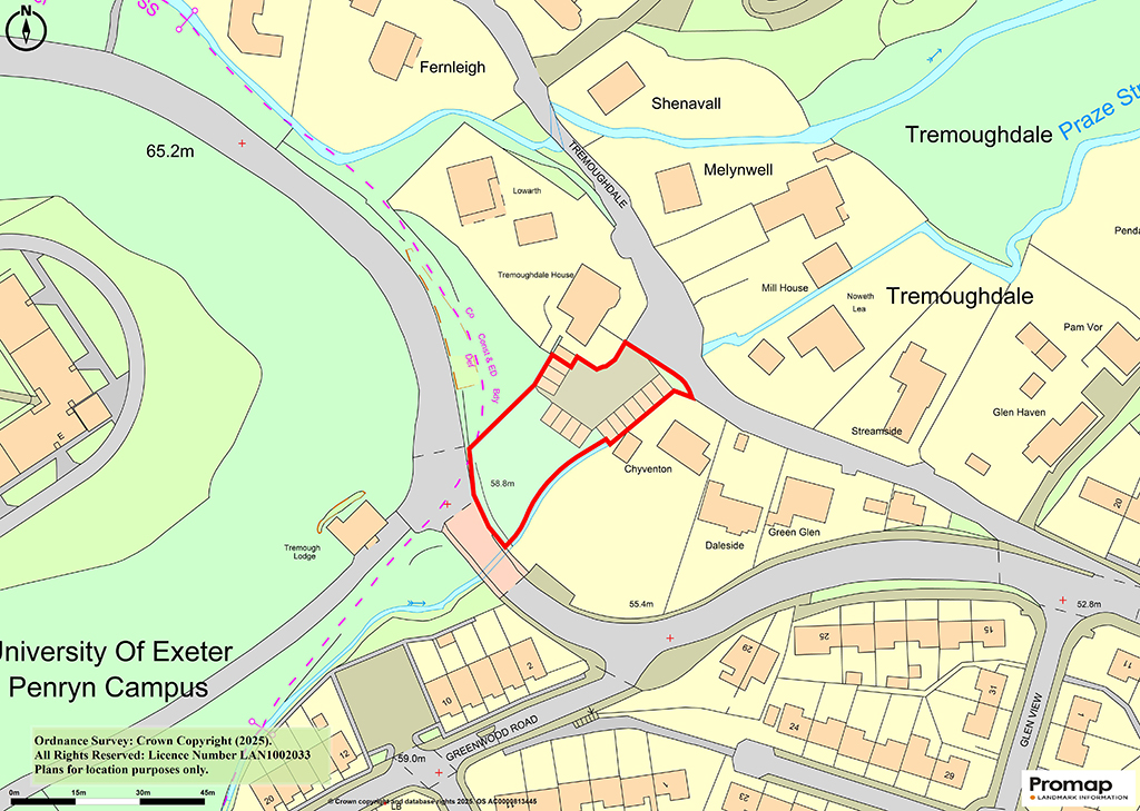 Lot: 18 - FOURTEEN FREEHOLD GARAGES AND FORECOURT - 