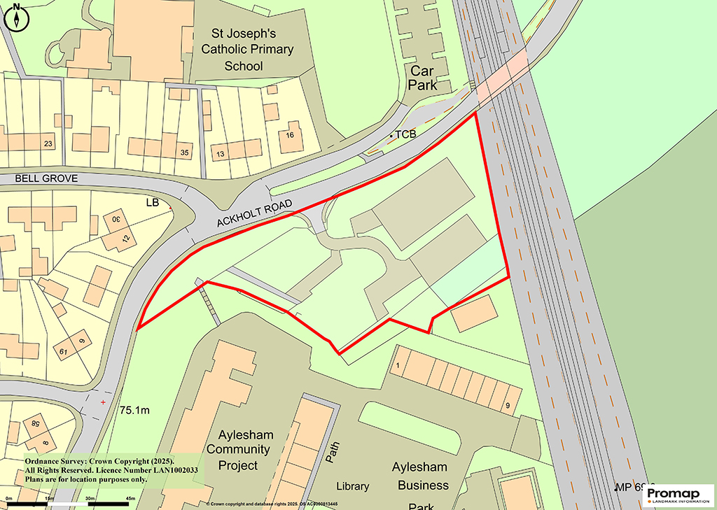 Lot: 52 - OVER ONE ACRE FREEHOLD SITE WITH POTENTIAL - 