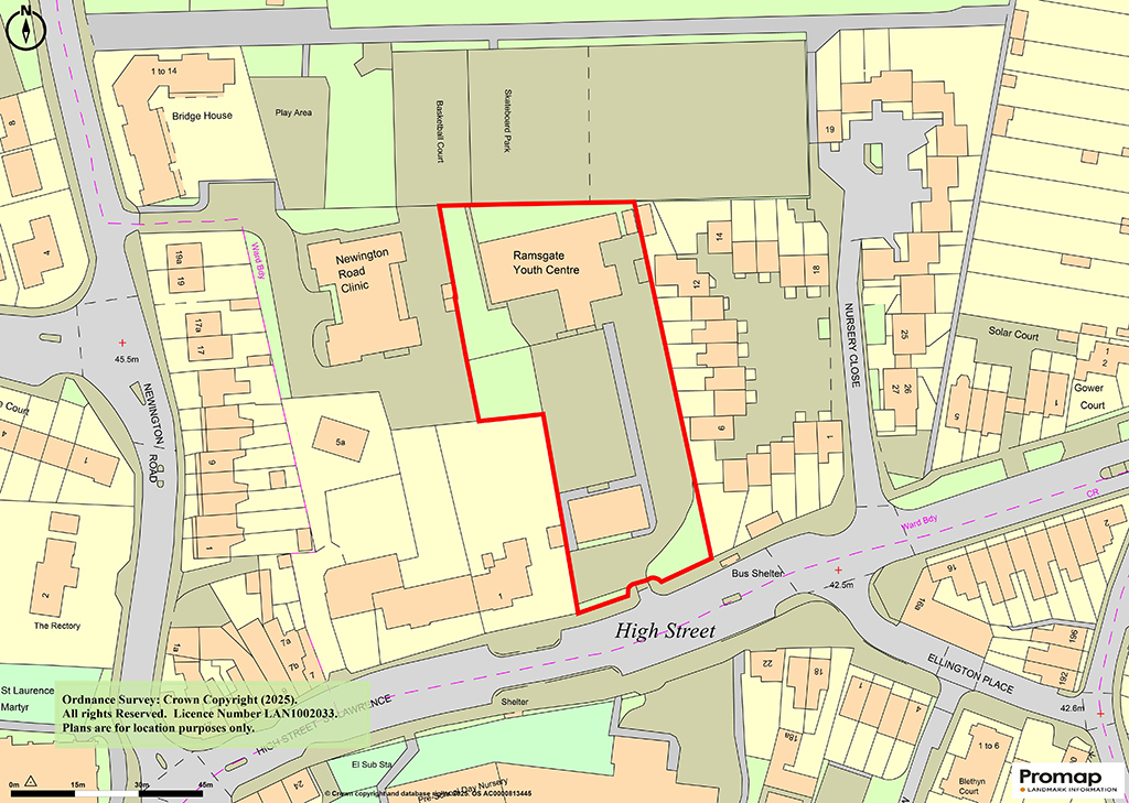 Lot: 32 - TWO SINGLE STOREY BUILDINGS, OPEN AIR SPORTS COURT AND PARKING AREA ON ALMOST AN ACRE PLOT WITH POTENTIAL - 