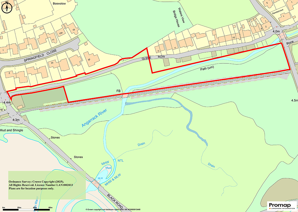 Lot: 33 - FREEHOLD PARCEL OF LAND AND ROADWAY IN RESIDENTIAL LOCATION - 