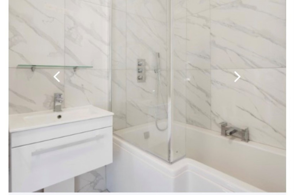 Lot: 5 - FREEHOLD MIXED USE INVESTMENT - Internal image provided by seller of Flat C