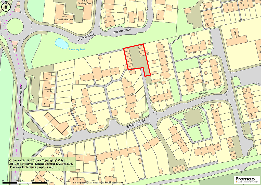 Lot: 17 - BLOCK OF TWELVE FREEHOLD GARAGES - 