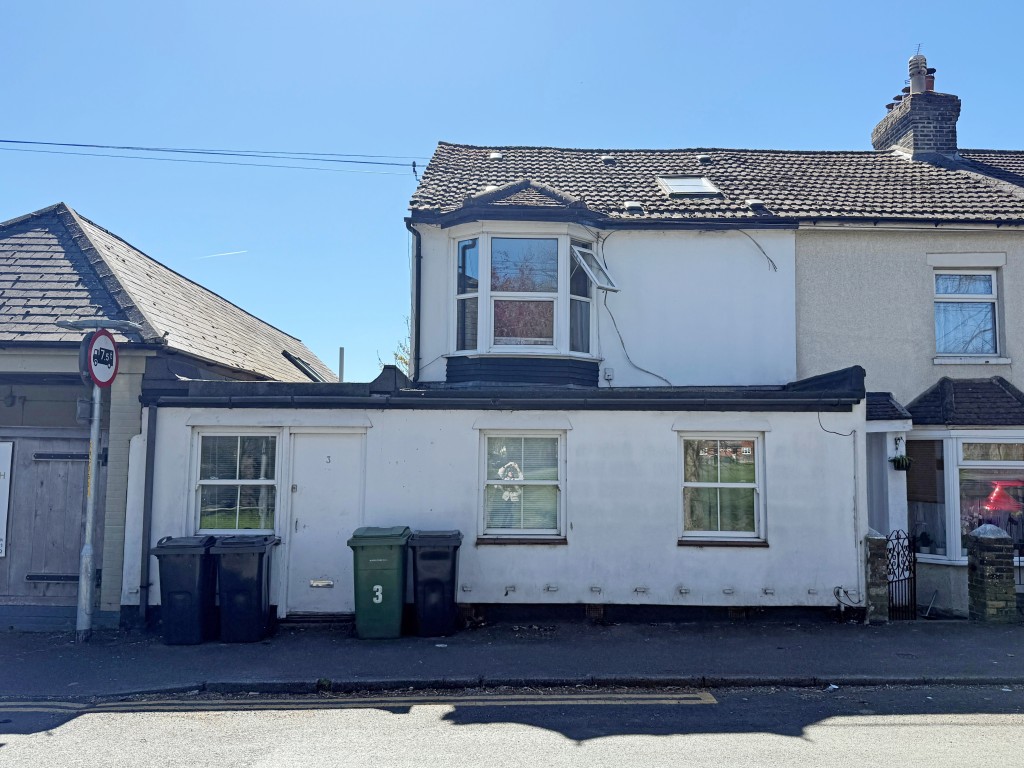 3 Heath Road, Maidstone, Kent, ME16 9LQ
