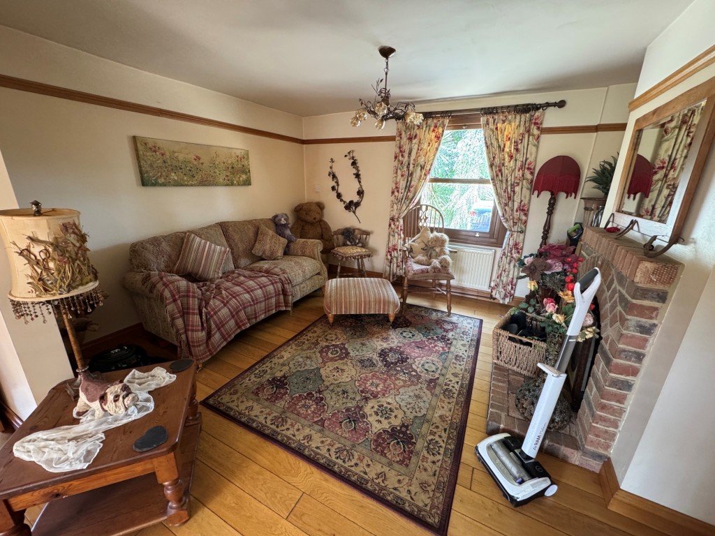 1 & 2 Bimbury Cottage, Bimbury Lane, Detling, Maidstone, Kent, ME14 3HY image 5