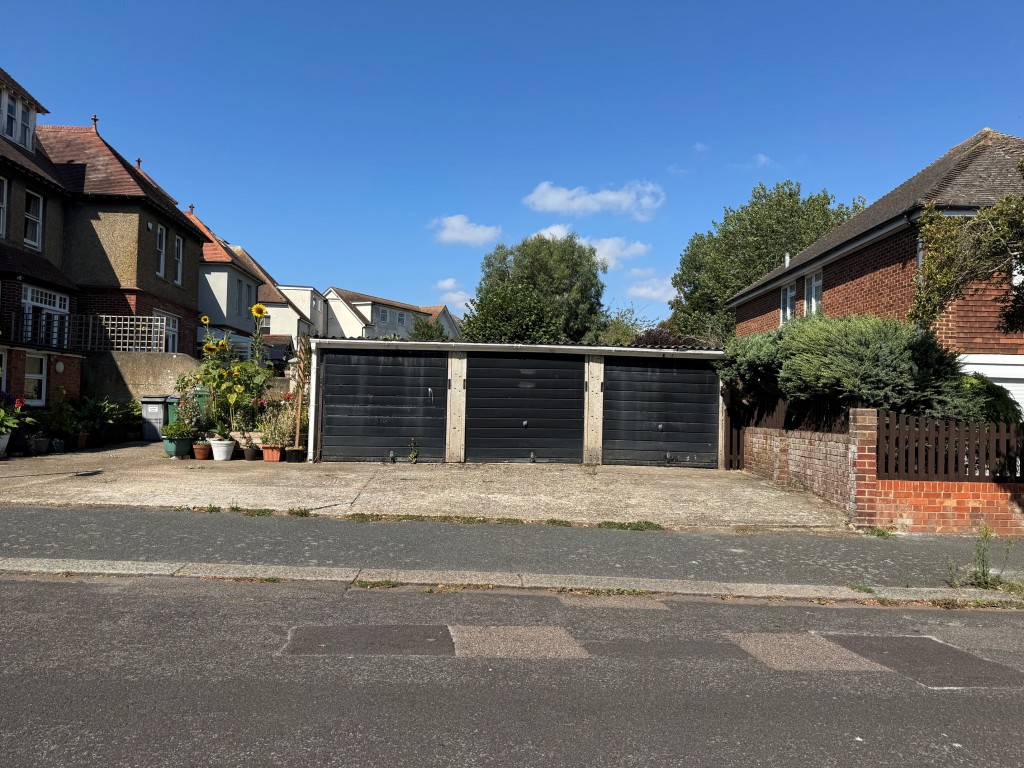 Lot: 22 - THREE GARAGES - The three garages and forecourt