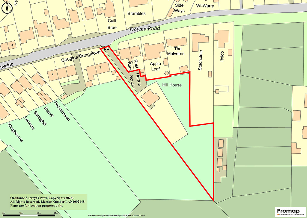 Lot: 147 - DETACHED TWO STOREY DWELLING IN ALMOST ONE ACRE WITH POTENTIAL -