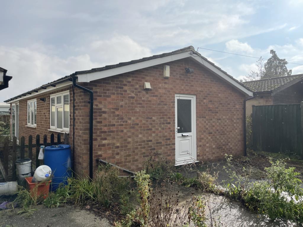 Vacant Residential - WickfordVacant Residential - Wickford - Essex - Outside image of annexe on its own