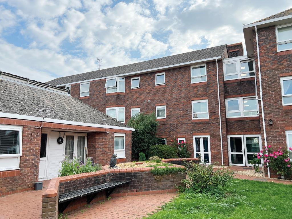 Residential Investment - PortsmouthResidential Investment - Portsmouth - Hampshire Area - Rear Elevation from Communal Garden