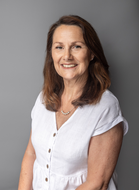 Julie Hills