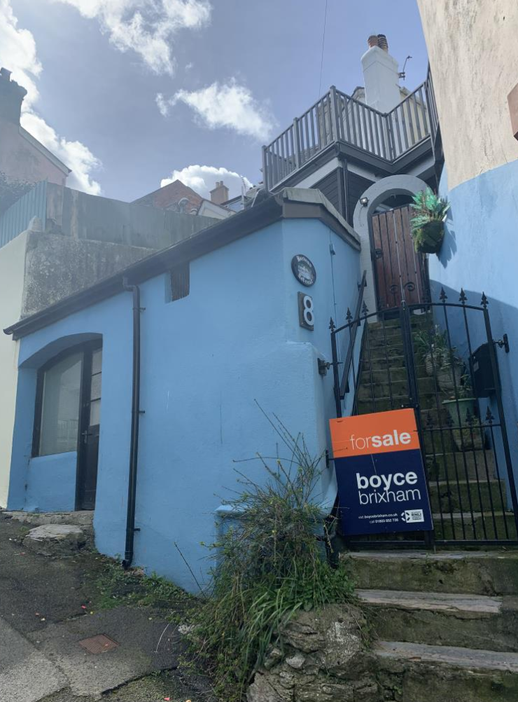 Light blue fishermans house for sale